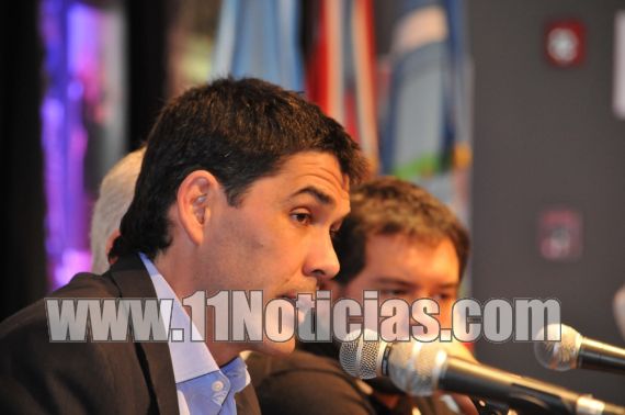 El PJ se reunió en Puerto San Martín con Ramos a la cabeza El PJ se reunió en Puerto San Martín con Ramos a la cabeza