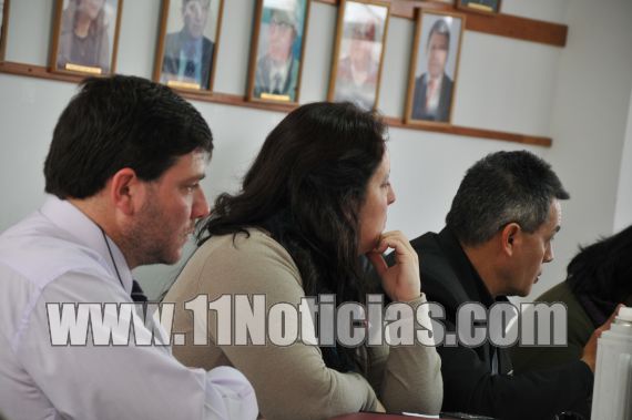 Los Concejales se tomarán 15 días para analizar el aumento en la tarifa de Taxis Los Concejales se tomarán 15 días para analizar el aumento en la tarifa de Taxis