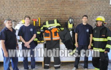 Bomberos de Bermúdez compran equipamiento por 79 mil pesos