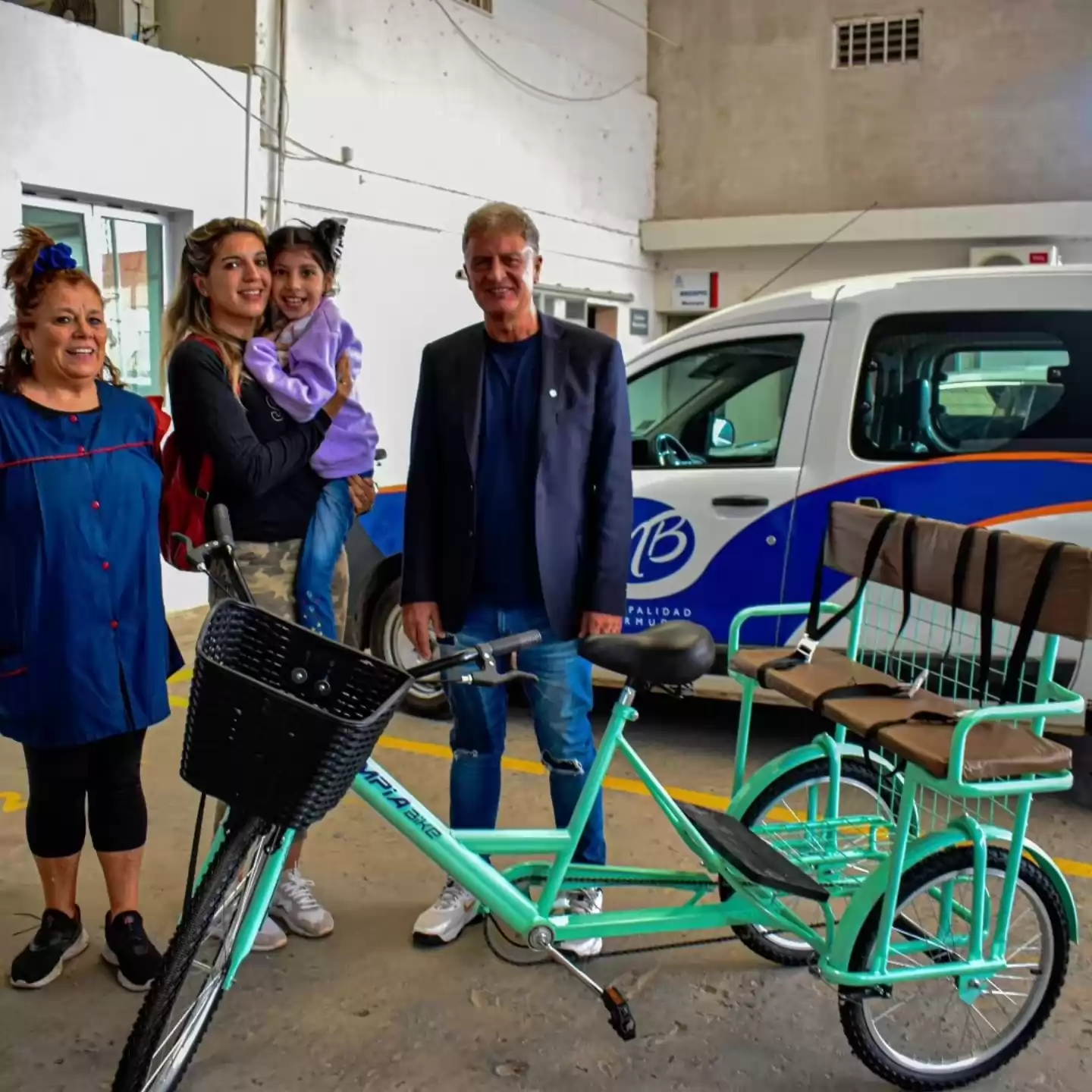 Berm dez la escuela especial 2059 consigui una bicicleta