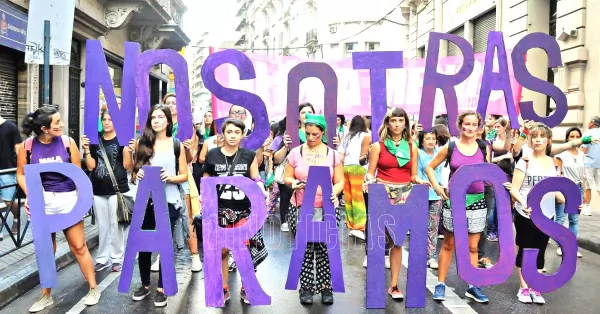 Cortes, desvíos y transporte gratuito en Rosario por la marcha del Día de la Mujer