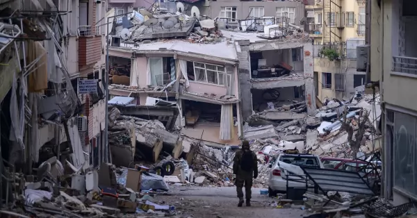 El balance de muertos en Turquía y Siria ya se eleva a mas de 33 mil