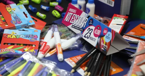 Santa Fe presentó un kit escolar de 23 productos de cara al inicio de clases