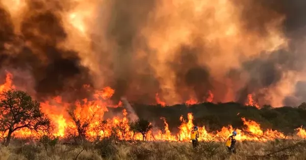 Se mantienen activos dos focos de incendios forestales en Córdoba