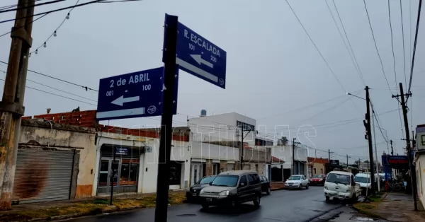 Bermúdez: concejales oficialistas buscan regular el doble estacionamiento en varias calles de la ciudad 