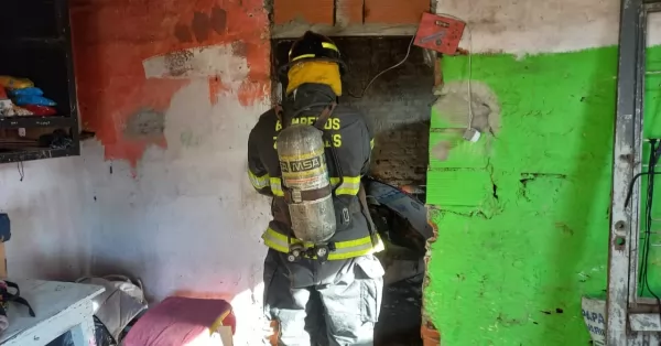 San Lorenzo: se incendió una vivienda y los vecinos apagaron el fuego