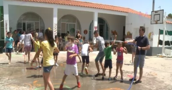 Rosario: alumnos fueron en malla y ojotas a la escuela por la ola de calor