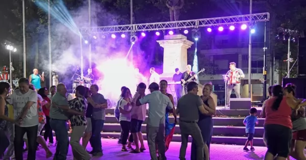 San Lorenzo: invitan a disfrutar de otra noche de música en vivo en la Plaza San Martín 