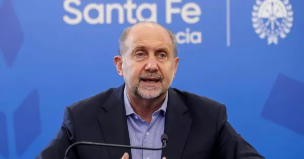 Perotti desfinancia a Fray Luis Beltrán cobrando una deuda millonaria en dólares