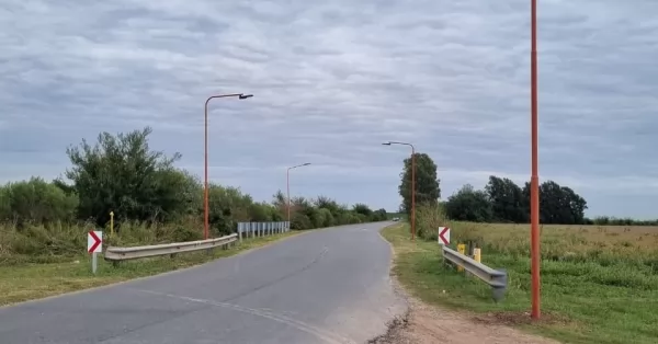 Timbúes: Iluminaron la colectora España de Autopista Rosario - Santa Fe