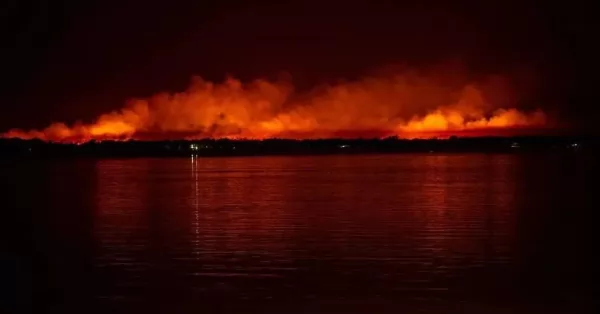 Fuego en las Islas del Delta del Paraná