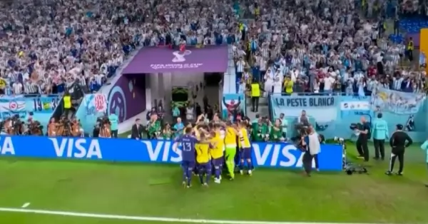 Argentina venció con autoridad a Polonia y enfrentará a Australia en octavos de final