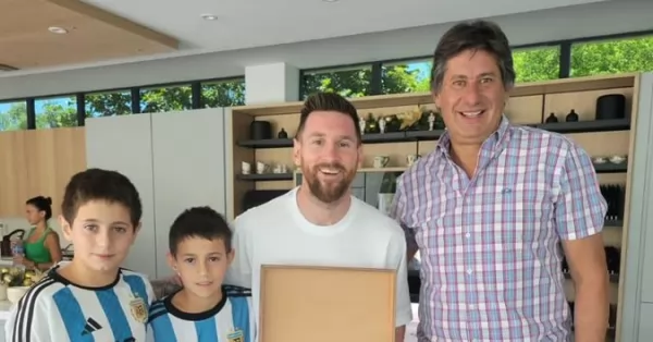 Messi es ahora ciudadano distinguido de Funes