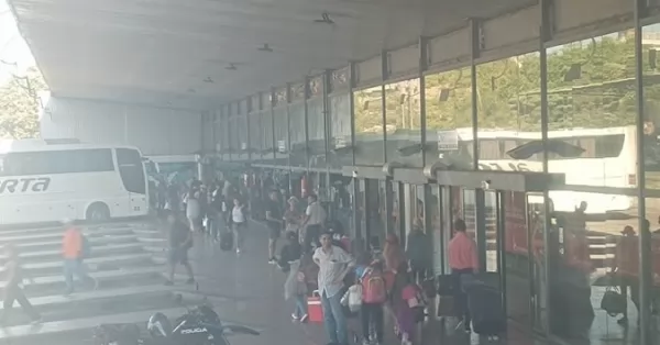Evacuaron la Terminal de Rosario por una amenaza de bomba 