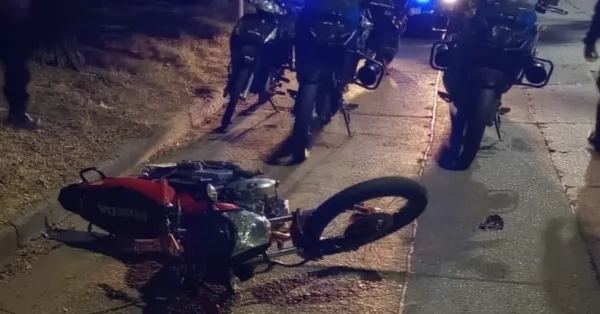 Falleció un motociclista de 26 años tras chocar con un Ford Ka en San Lorenzo