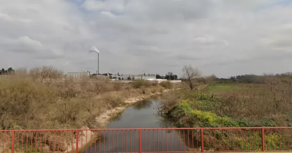 El derrame de IDM pone el foco nuevamente sobre la contaminación en el arroyo San Lorenzo