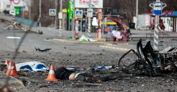Ucrania difunde devastadoras imágenes de cadáveres sobre las calles de Bucha