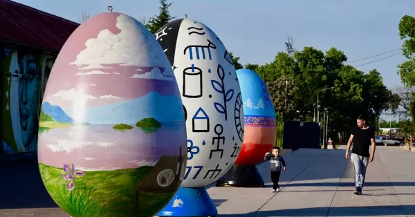 Realizarán una intervención artística sobre huevos de Pascua gigantes en el Paseo del Pino