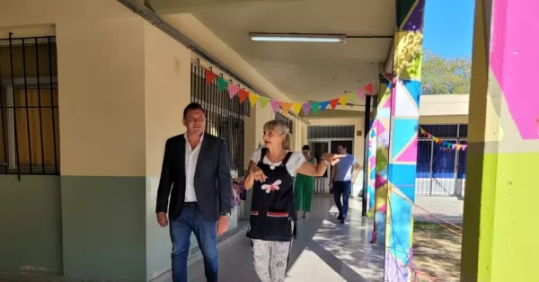 San Lorenzo: Lanzaron en instituciones educativas el programa de reciclado de botellas y tapitas plásticas