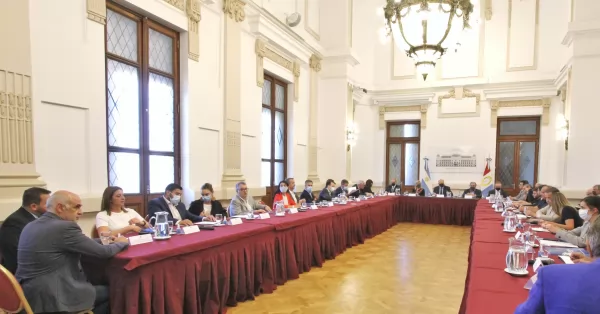 Amplia mesa política mantuvo una reunión con Perotti por la inseguridad 